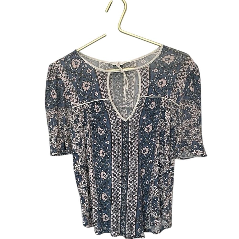 Lucky Brand Blue Pink Floral Peasant Top XS Keyhole Tie Front Boho Blouse - Picture 3 of 6